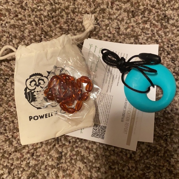 Amber Teething Necklace Powell’s Owls - Picture 2 of 4
